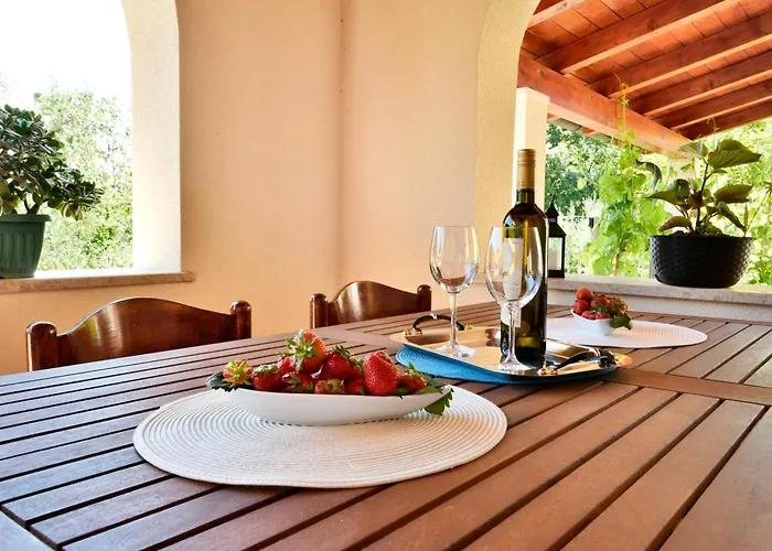 Apartmani Irena Arvaj