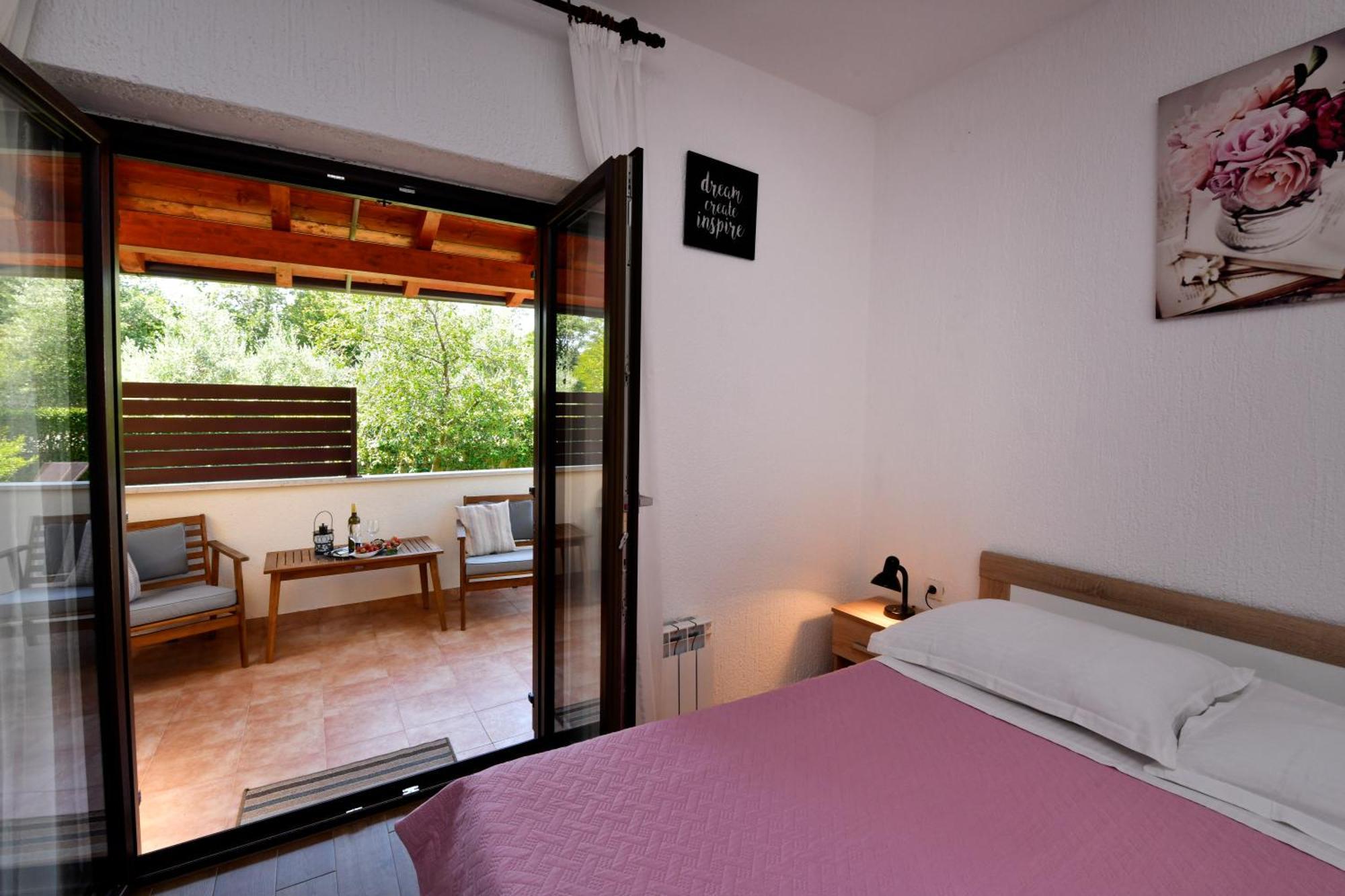 Irena Arvaj * Porec