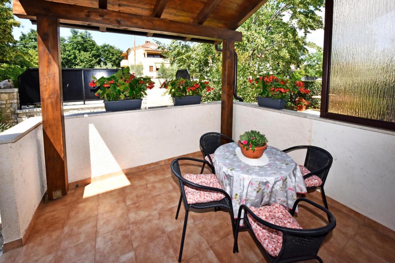Apartment Irena Arvaj