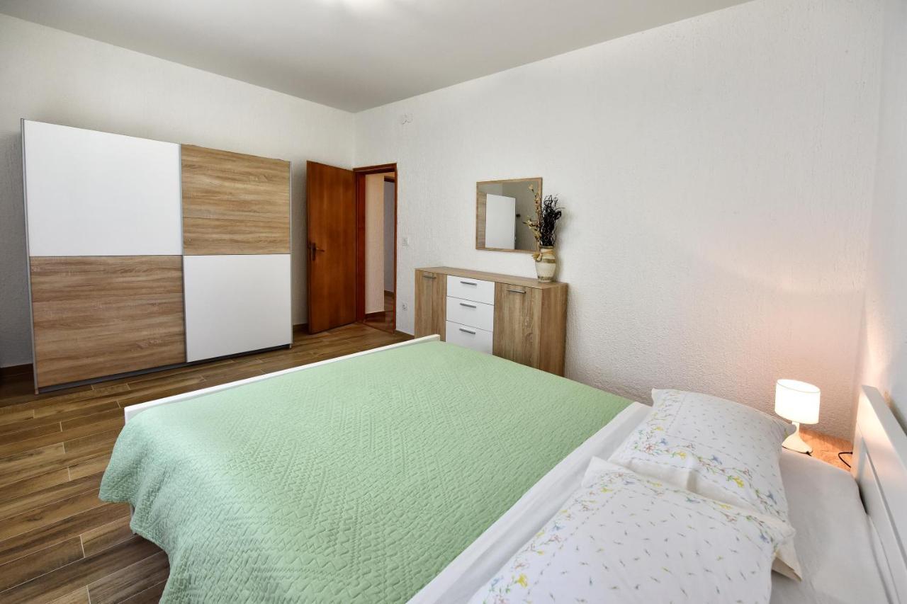 Irena Arvaj Apartment Porec