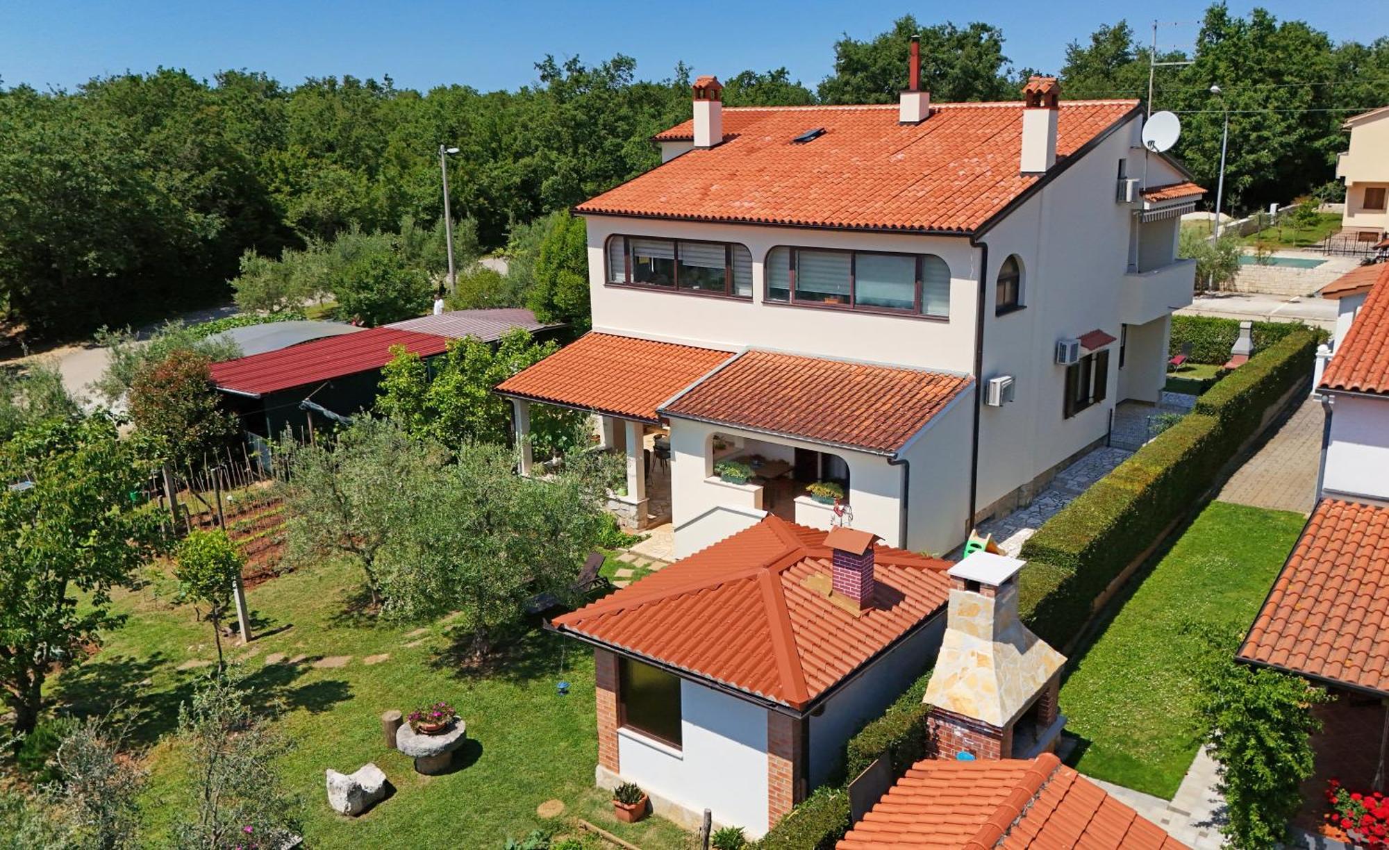 Apartament Irena Arvaj