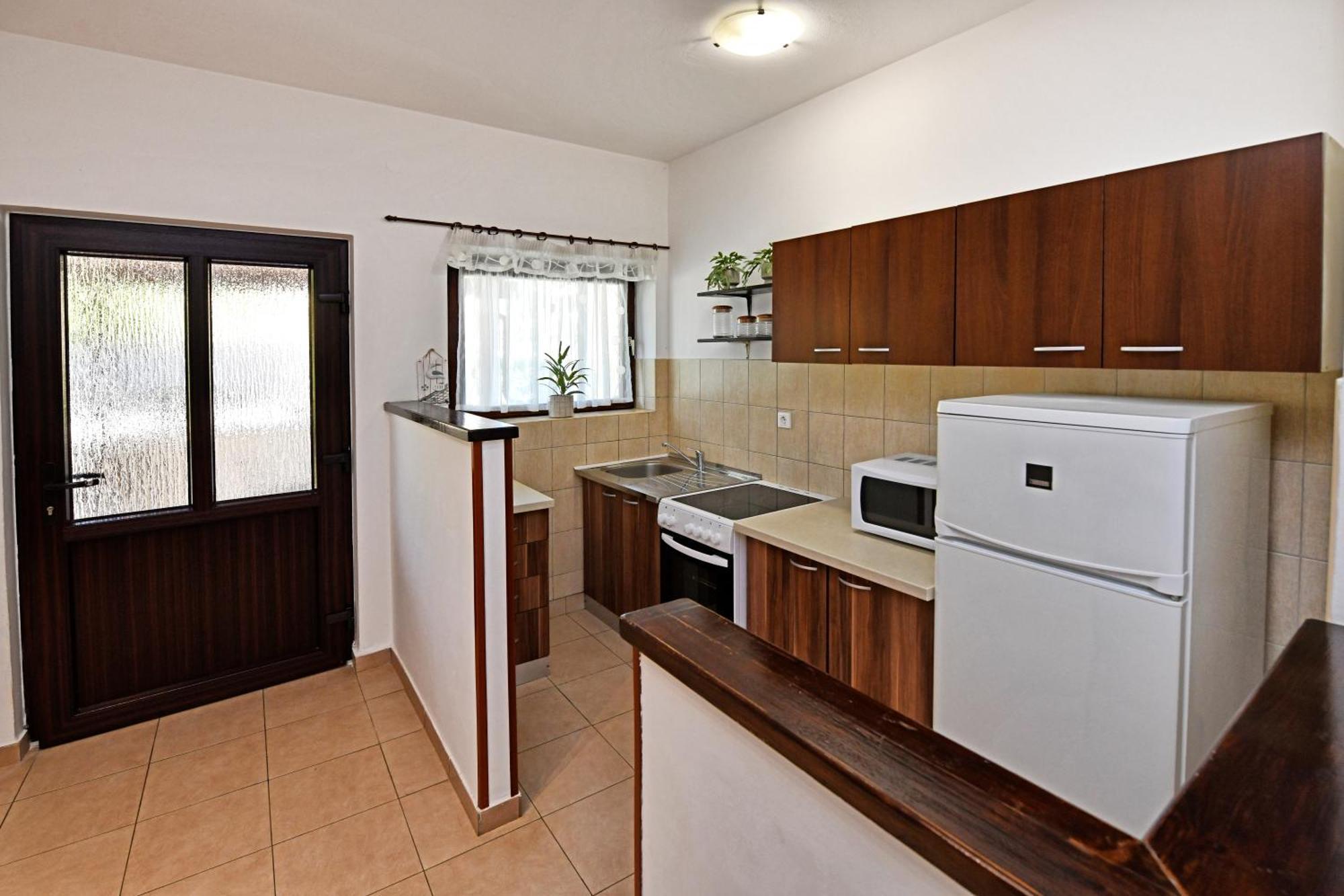 Apartament Irena Arvaj