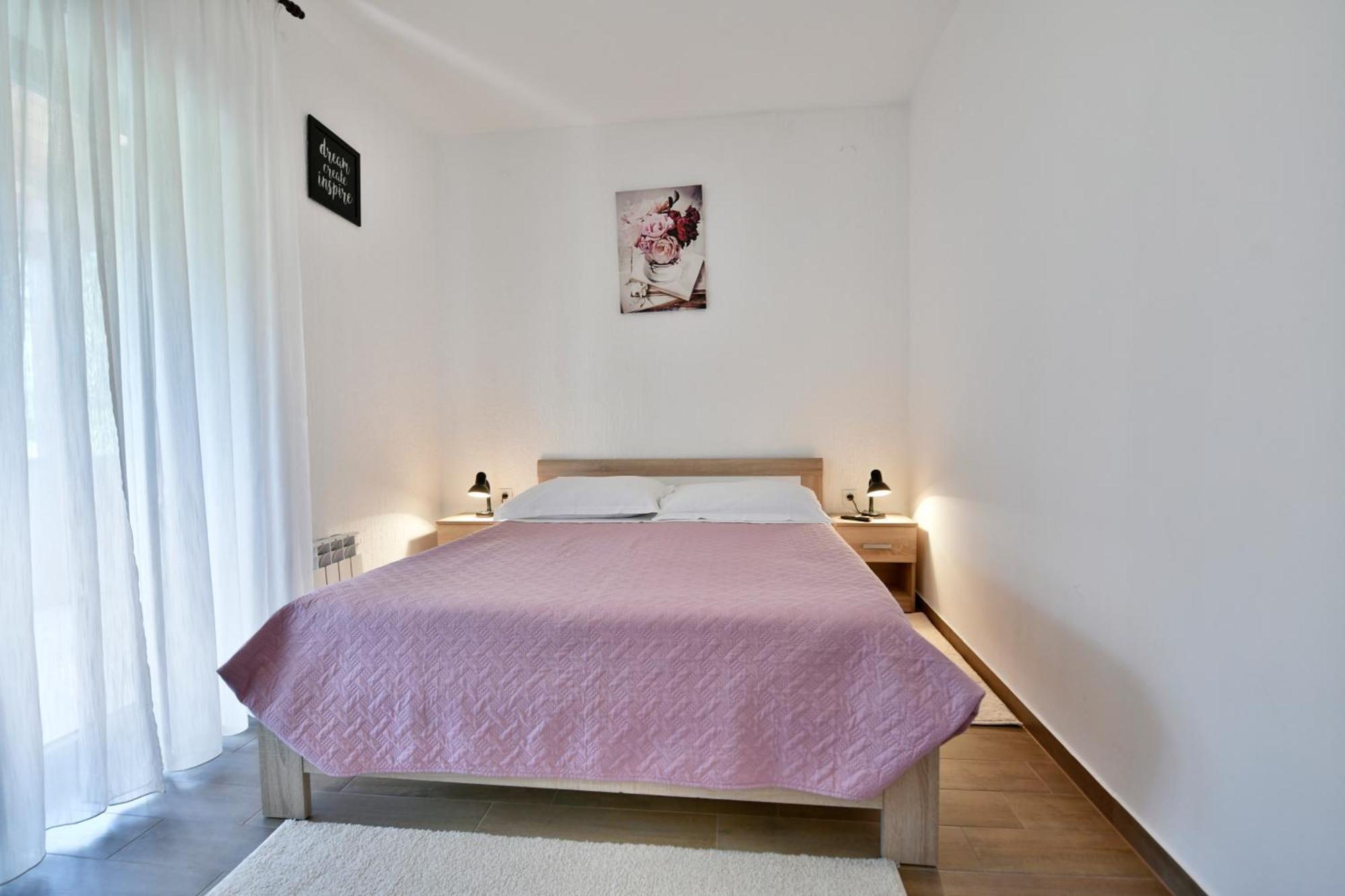 Irena Arvaj Apartament *